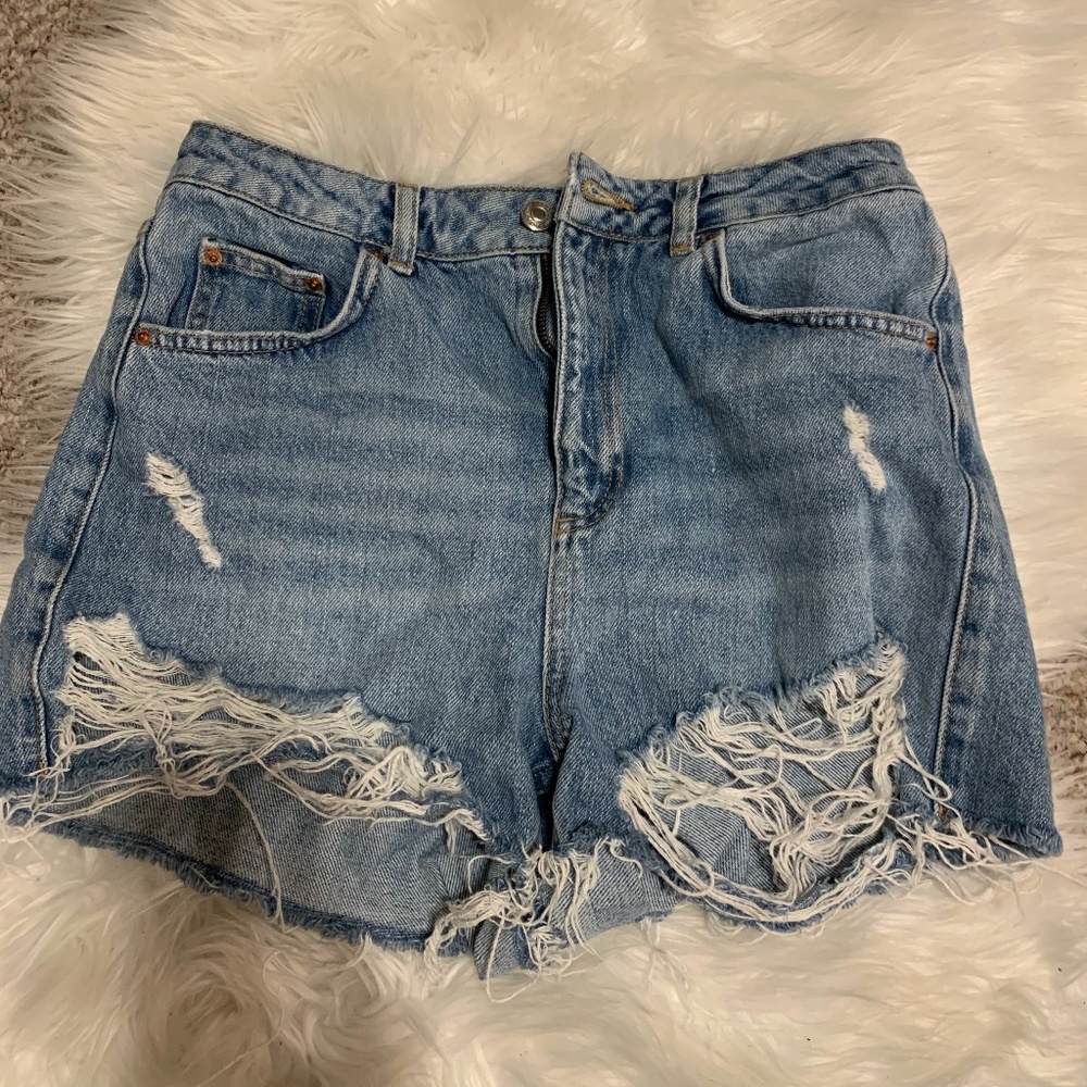 Topshop distressed MOM shorts